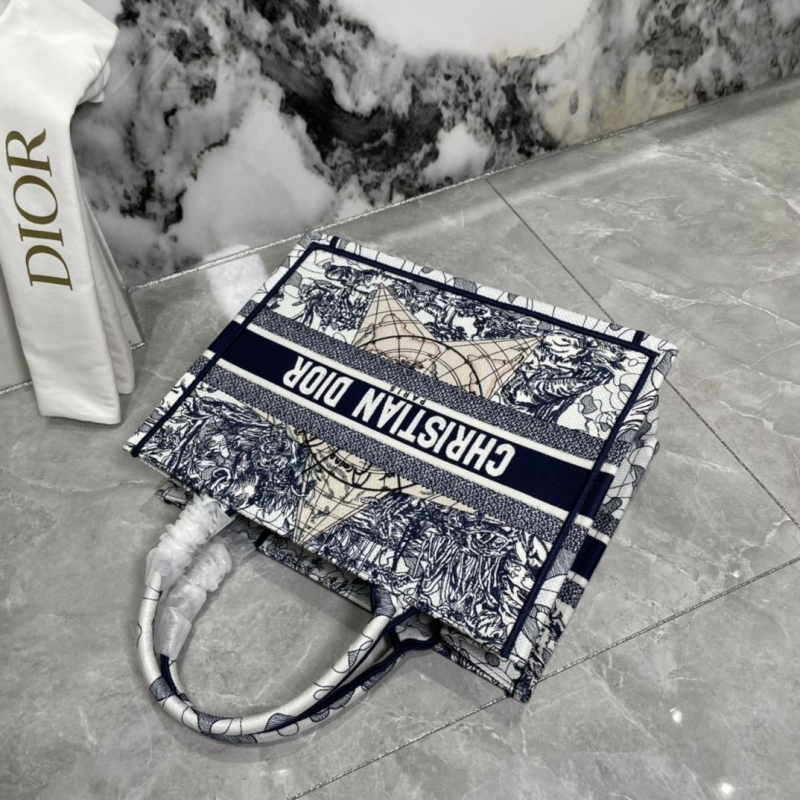 Dior Shopping Bags